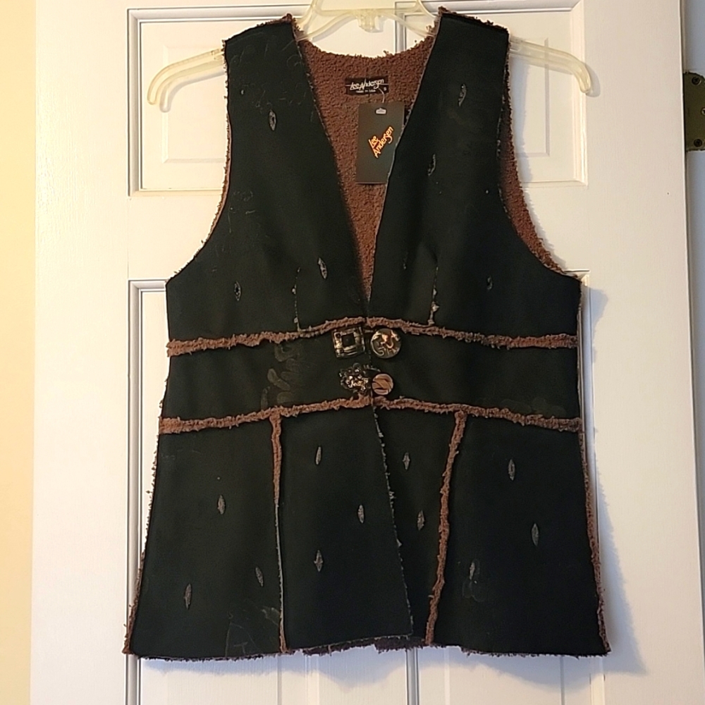 Lee Andersen Vest